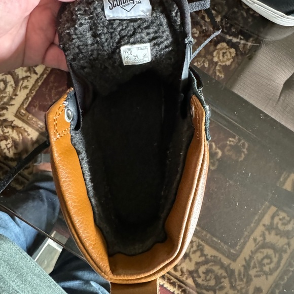 RARE & Sz 10.5 VANS MTE SK8-Hi Scotchgard Black White Brown
Leather Suede Shoes - Picture 4 of 5